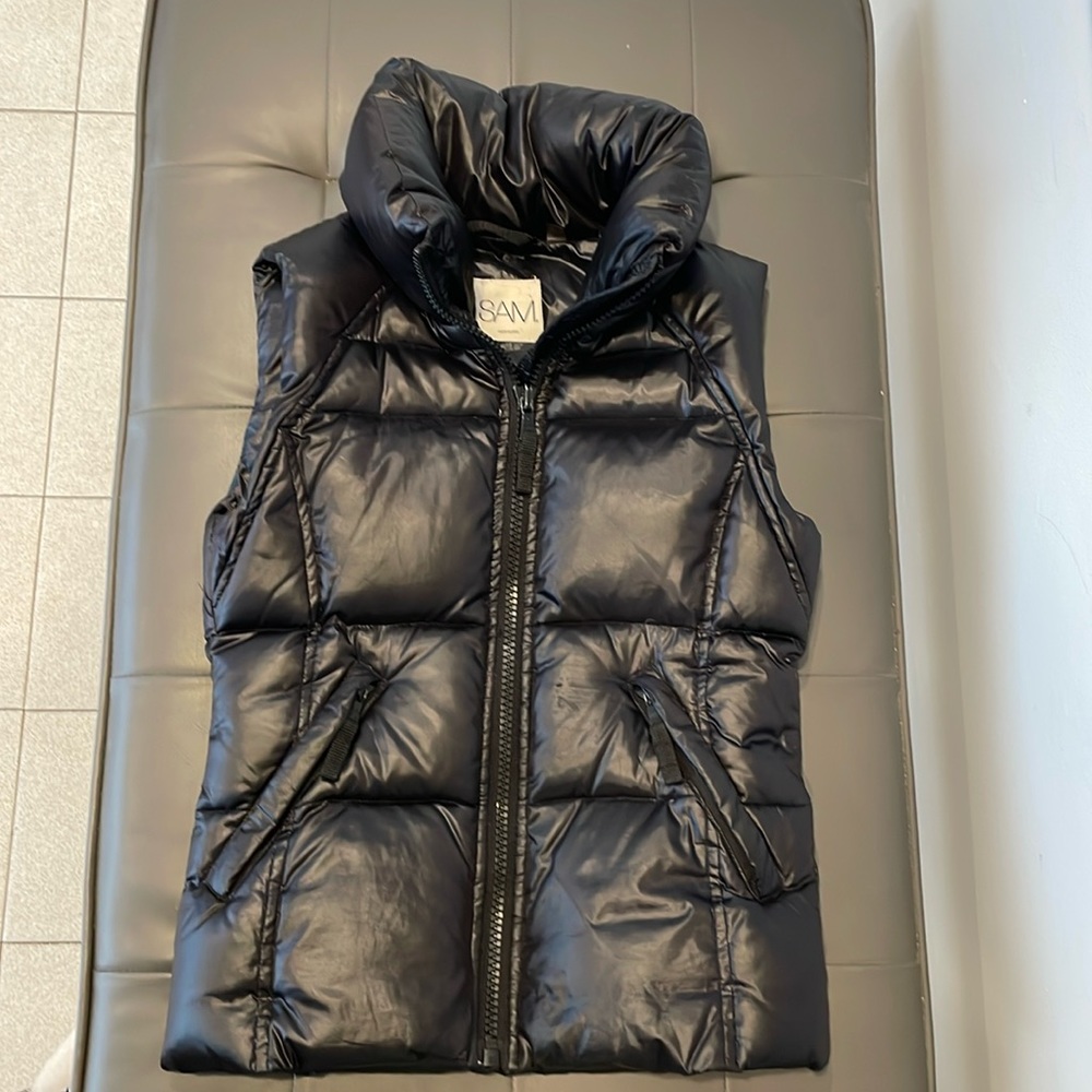 Big girl Sam puffer vest sz 10  w stand up collar. Like new. Adorable and warm
